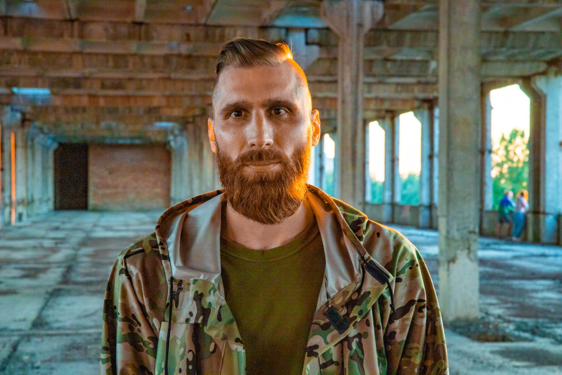 Вишебаба про поезію на війні