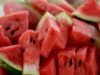 Сохрани вкус лета до самой весны: как приготовить квашеные арбузы на зиму