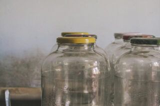 Як стерилізувати банки в мікрохвильовій печі