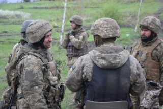 Кабмін ухвалив доплати військовим: яка сума доплат та хто отримає