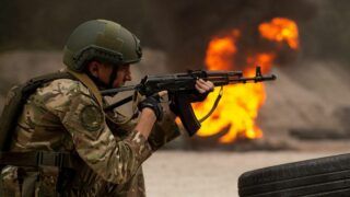 Росіяни гатять — а ЗСУ відповідають: наступ на Бахмутському напрямку триває