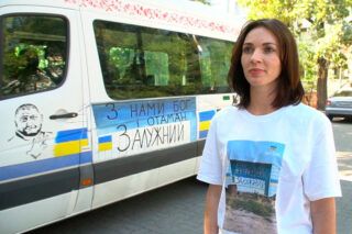 Вікторія Пісоцька: художниця з Запоріжжя розмальовує евакуаційні авто