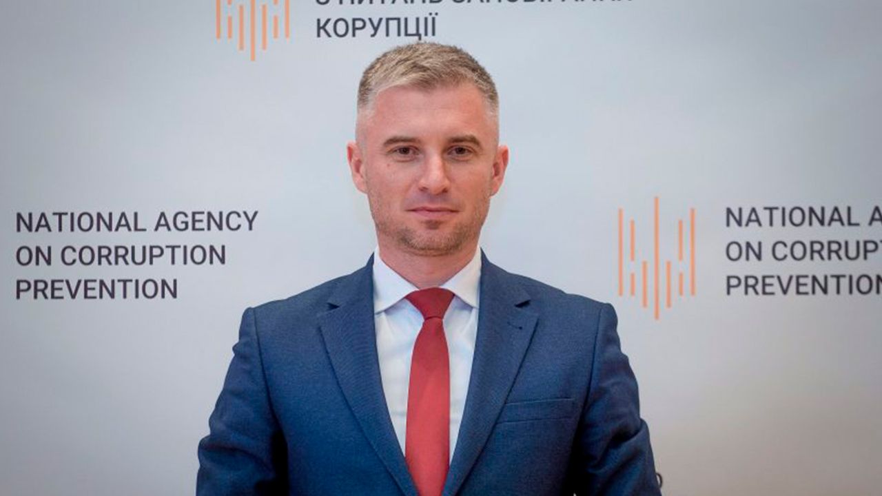 Олександр Новіков