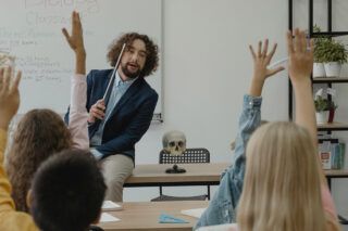 Осінні канікули 2023: в яких областях України не буде та чому