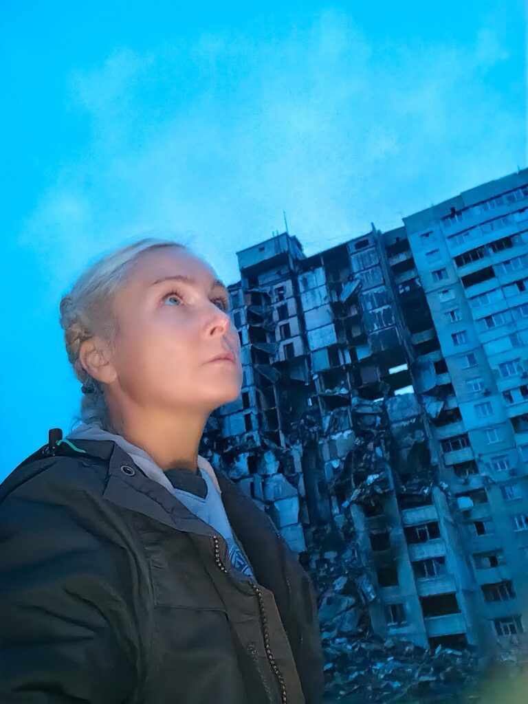Художниця Вікторія Хорошилова