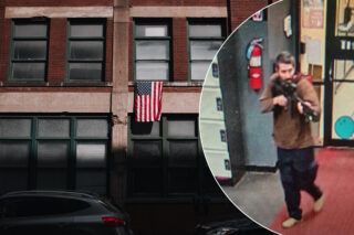 масова стрілянина