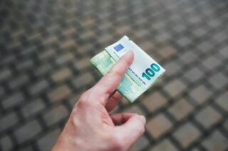 Скільки донатять українці: результати найбільших фондів за 2023