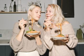 суперництво між мамою і донькою