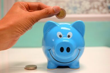 Маєш усі довідки, а гроші за лікування не отримав(-ла)? Як військовим добитись виплат після поранення