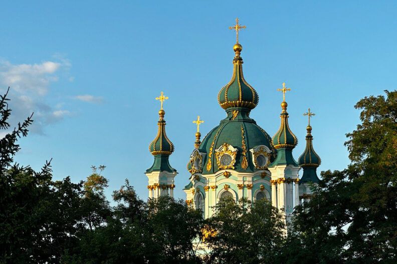 церковні свята у квітні 2024