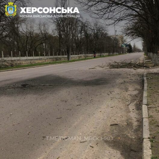 Сколько можно издеваться над нами! Мирное население Херсона не сдерживает слез из-за обстрелов