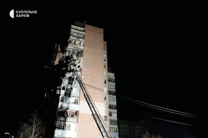 Загинули рятувальники! Росіяни вночі завдали ударів по Харкову — є жертви