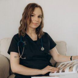 “Страдаю аллергией и боюсь, что пылевые клещи могут ее усложнять. Что делать, чтобы от них избавиться?”