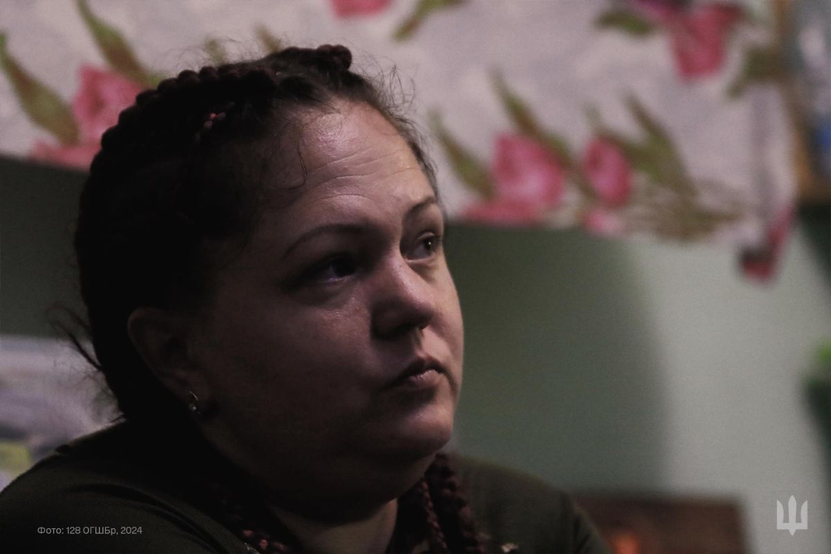 Всех родных убили россияне - история боевого медика Олеси