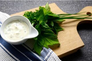 Як зробити часниковий соус