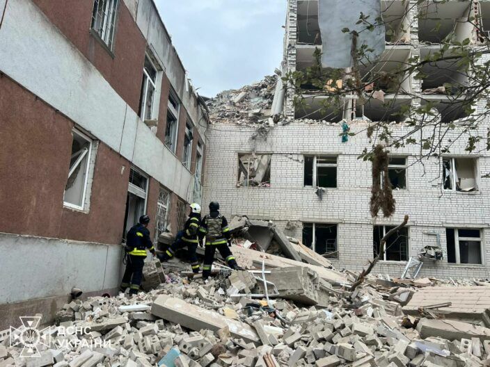18 загиблих та десятки поранених! Удар по Чернігову 17 квітня: оновлення