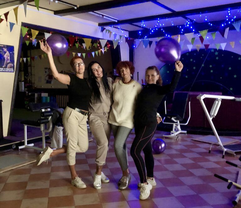 Тренерки в фітнес-клубі