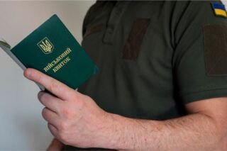 Зняття з військового обліку за віком в Україні: як відбувається і для кого.