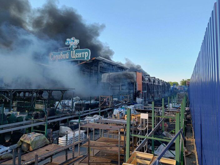 Число погибших в Эпицентре увеличилось, среди них ребенок. Россия трижды атаковала Харьков 25 мая (ОБНОВЛЕНО) Обстрел Харькова