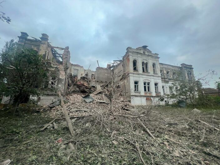 Нічний обстріл Харківщини: що відомо про вибухи та де ще атакував ворог Україну