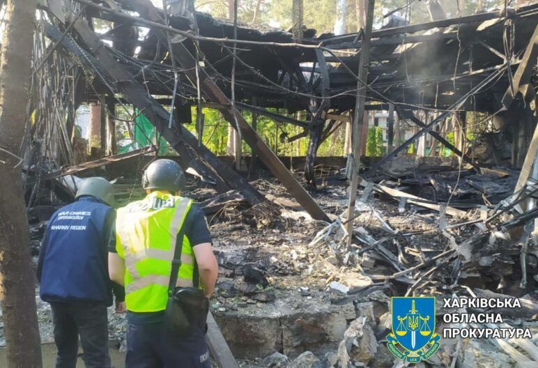 Повреждена база отдыха, есть погибшие. Взрывы в Харьковской области: что известно