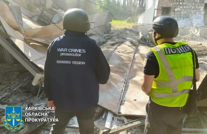 Повреждена база отдыха, есть погибшие. Взрывы в Харьковской области: что известно