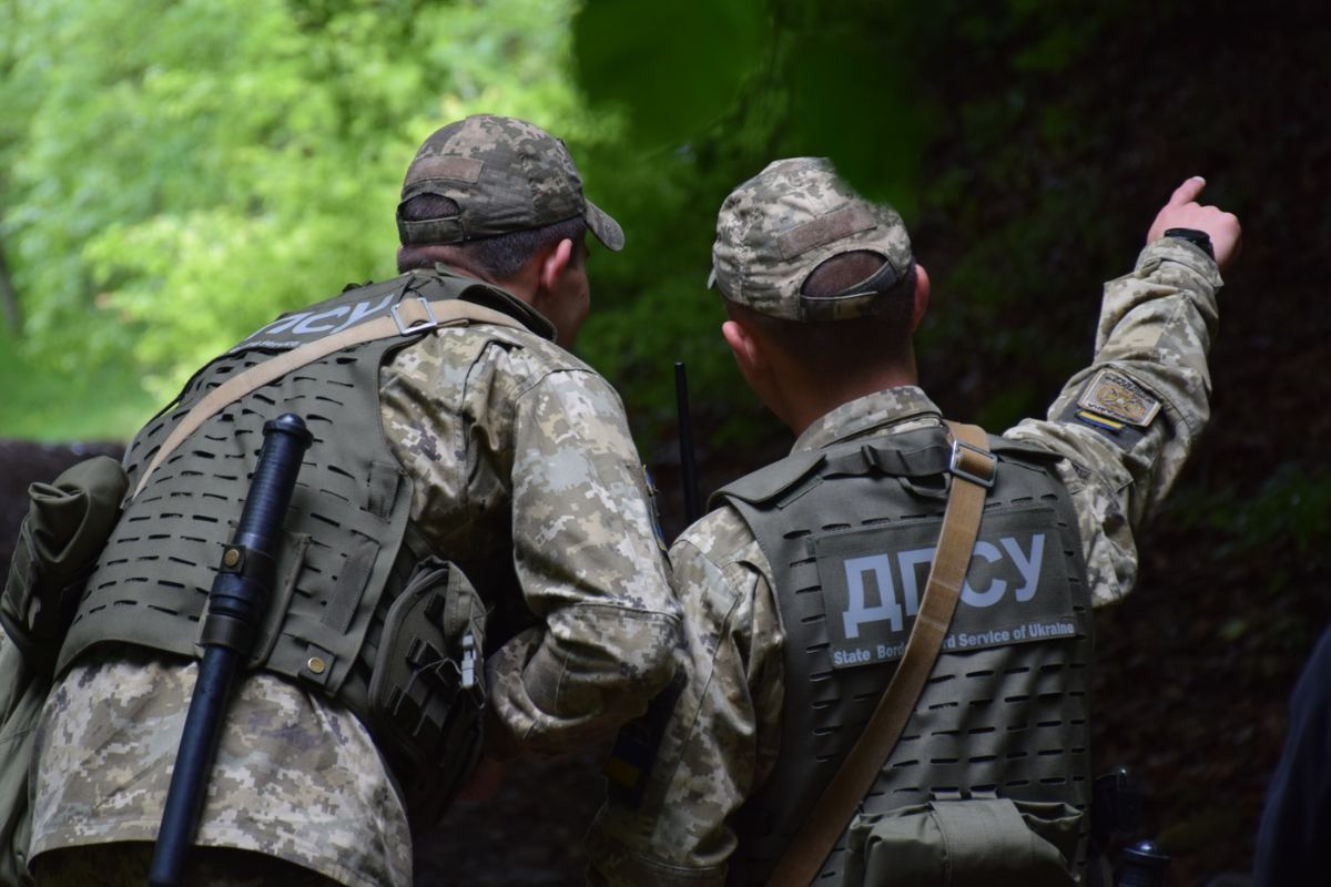 Подвійне громадянство: чи дозволено виїзд з України