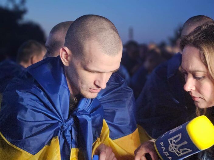 Дома — это Украина! Еще 90 украинцев вернулись из российского плена