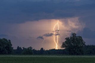 Що робити під час грози