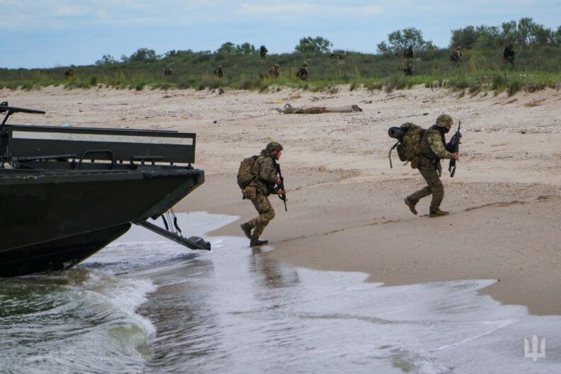 Круглосуточно защищают морские рубежи! В Украине отмечают День Военно-Морских сил