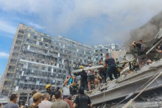 Фото к: Реакция мира на обстрел Охматдета: заявления политиков и звезд