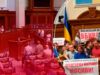 Трибуна заблокирована, а УПЦ МП — нет. Почему Рада проваливает голосование за скандальный законопроект