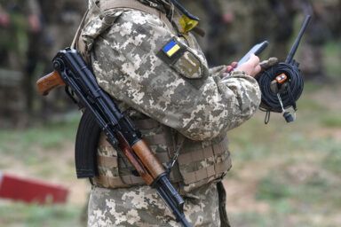 захист мобільних телефонів військових