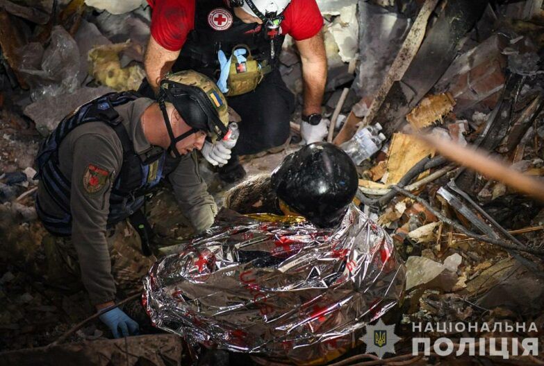 Погиб мальчик, у девочки —  45% ожогов тела. Взрывы в Запорожье и Днепре: последствия атаки