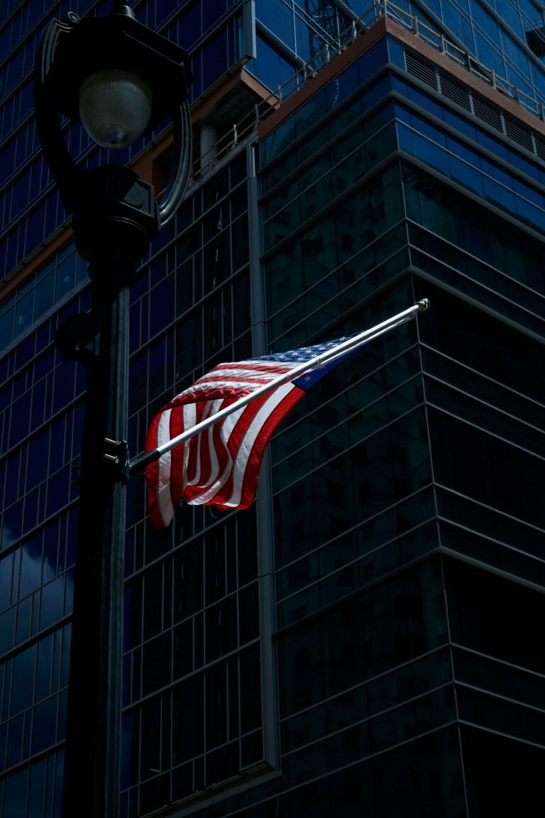 США