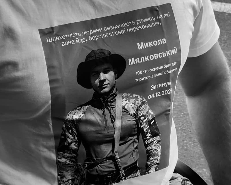 виграв забіг на кріслі колісному