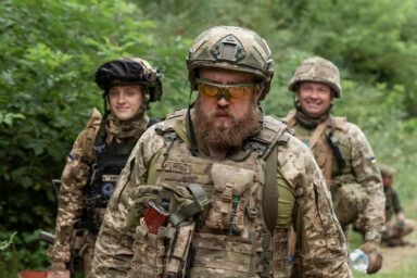 Фото к: Как работает рекрутинг и сколько украинцев обратилось в центры