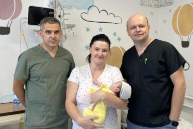 немовля з інсультом