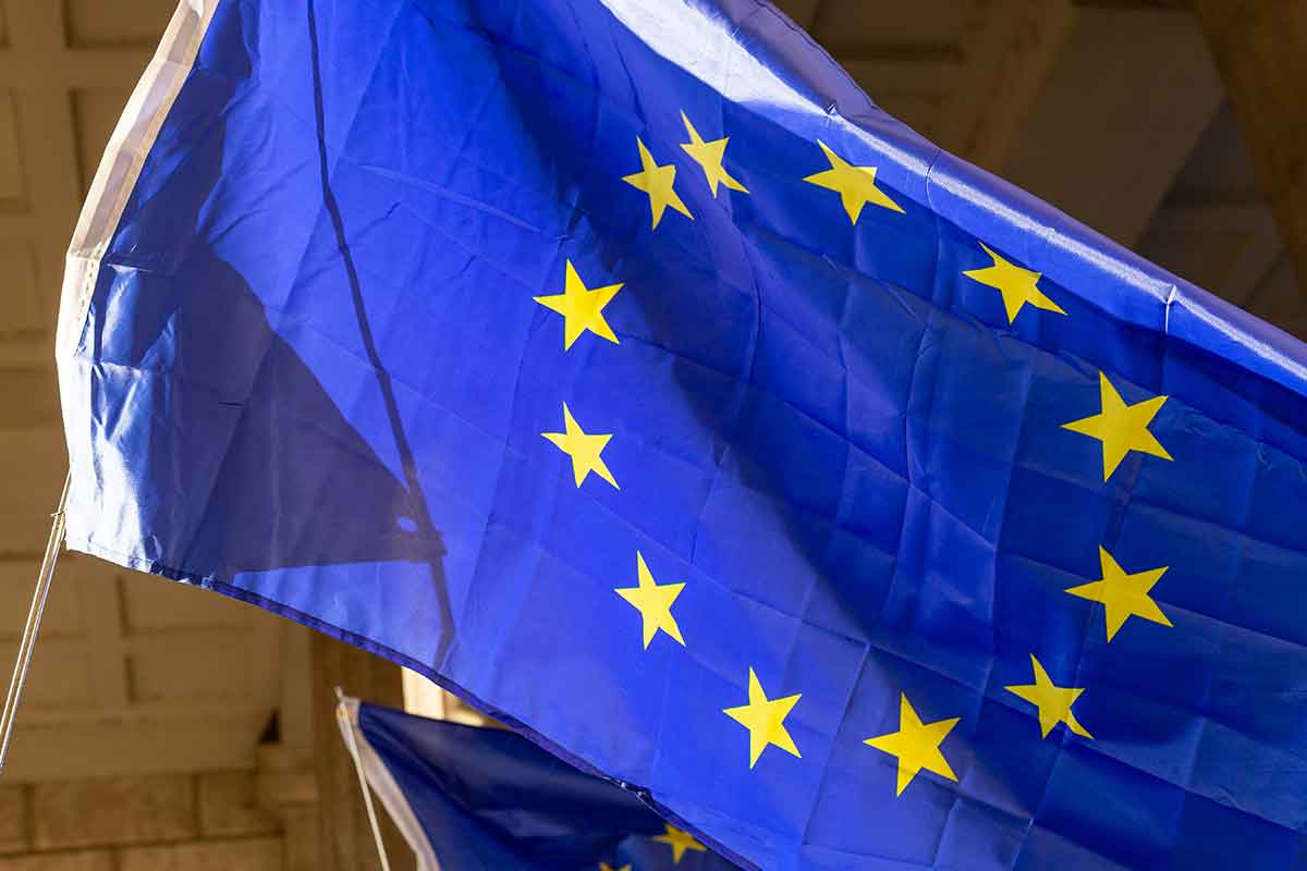 Рада ЄС погодила макрофінансову допомогу Україні на суму 35 млрд євро