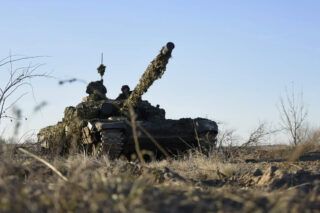 продовження терміну бронювання на 3 місяці