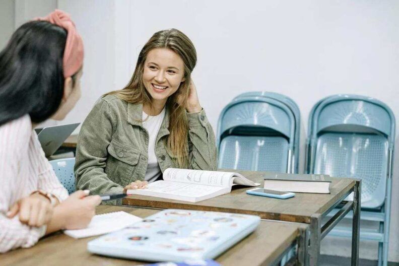 Привітання з Днем студента 2025: красиві слова у віршах та прозі