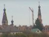 Пишний маєток, а не дім Божий! На Київщині незаконно звели храм російської церкви