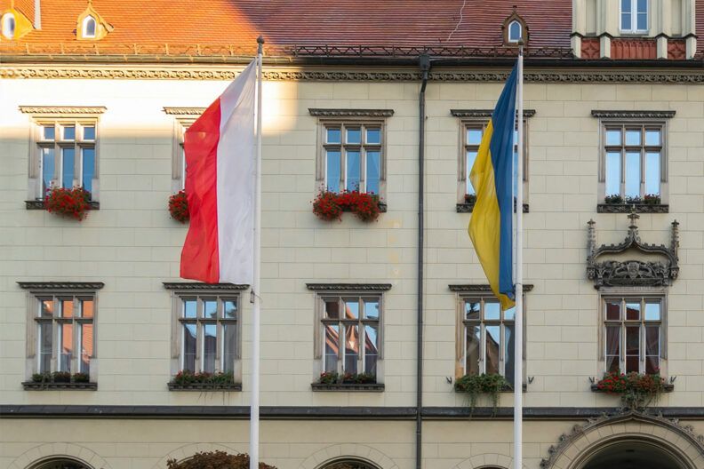 Точка на прошлом: Украина и Польша создадут группу урегулирования исторических вопросов