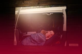 Крихкий всесвіт захисниць: у Львові відкрилася фотовиставка про життя військовослужбовиць