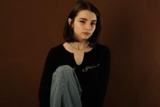 Я выезжала без родителей: история девушки, которая не видела родных более 2 лет