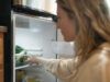 Когда холод не друг, а враг: топ-10 продуктов, которые быстрее портятся в холодильнике