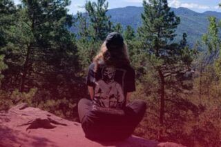 Фото до: Читають новини і мріють про зустріч: як живуть діти військових