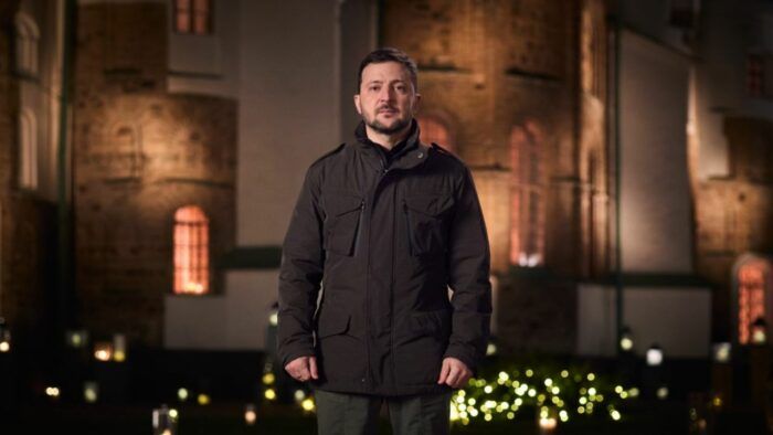 Фото до: Привітання Зеленського з Різдвом 2024: текст та відео