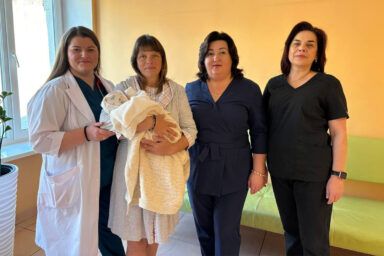 Фото до: У Львові допомогли народити 38-річній жінці з пухлиною матки