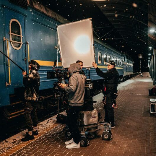 Фото до: Українська комедія Потяг у 31 грудня – коли вийде у кінотеатрах